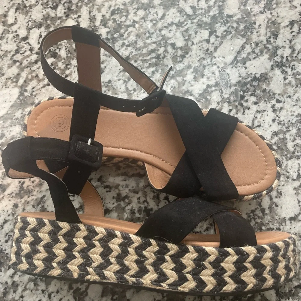 Urban Outfitters Black Platform Espadrille Sandals with Ankle Strap - Women's